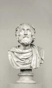 Socrate a été condamné à boire la ciguë par le tribunal d’Athènes